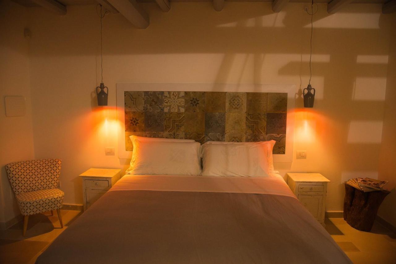 Dimora Del Duca, Masseria B&B Di Charme 蒙泰罗尼迪莱切 外观 照片